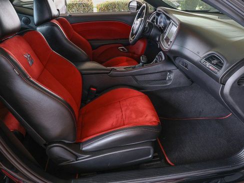 Used 2022 Dodge Challenger R/T Scat Pack RWD image 32