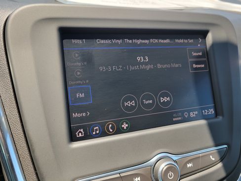 Certified 2024 Chevrolet Equinox LS w/ LS Convenience Package FWD image 18