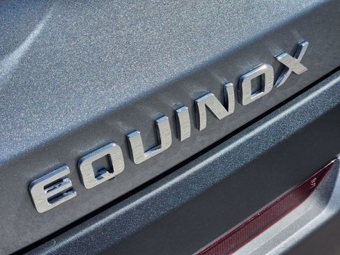 New 2026 Chevrolet Equinox LT image 7