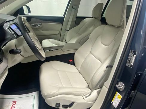 Used 2025 Volvo XC90 T8 Plus w/ Protection Package AWD/4WD image 11