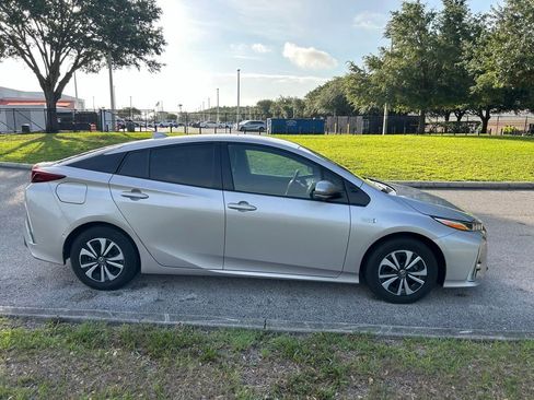 Used 2019 Toyota Prius Prime Advanced FWD image 7