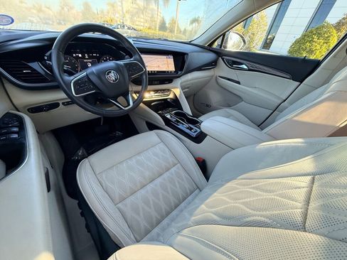 Used 2021 Buick Envision Avenir w/ Technology Package II image 21