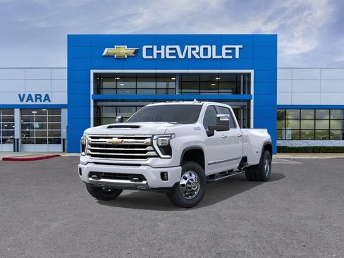 New 2026 Chevrolet Silverado 3500 High Country w/ Technology Package AWD/4WD image 8
