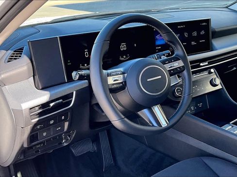 Certified 2025 Hyundai Sonata SEL image 17