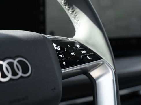 New 2026 Audi Q3 quattro 2.0T image 12