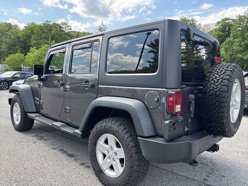 Used 2018 Jeep Wrangler Unlimited Sport S AWD/4WD image 3