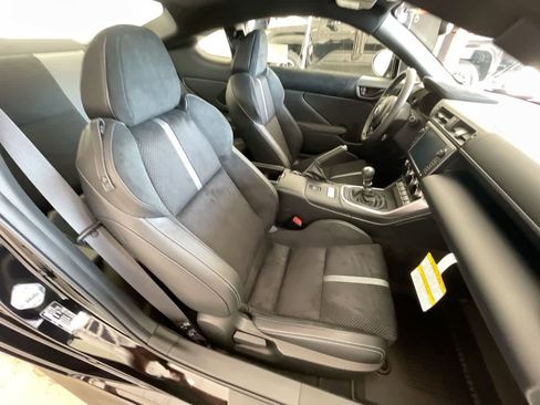 New 2025 Toyota GR86 Premium image 23