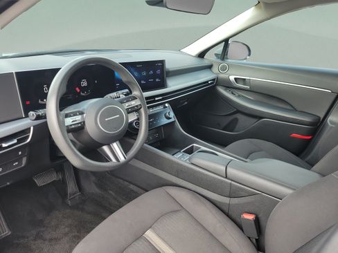 Used 2025 Hyundai Sonata SEL FWD image 16