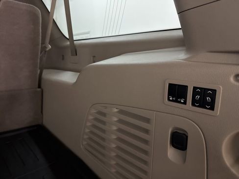 Used 2017 GMC Yukon XL Denali w/ Open Road Package image 15