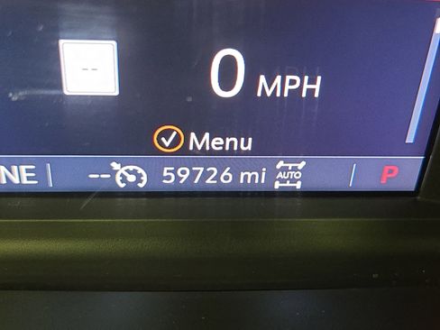 Used 2019 Chevrolet Silverado 1500 LTZ w/ LTZ Premium Package AWD/4WD image 18