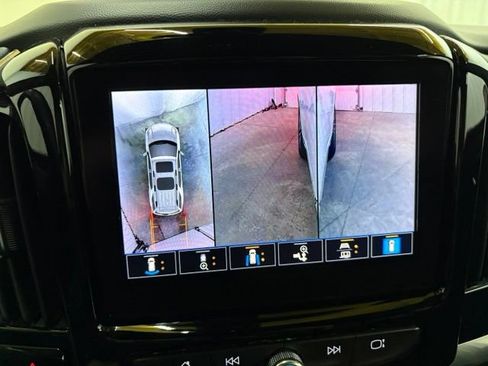 Used 2023 Chevrolet Traverse High Country AWD/4WD image 59