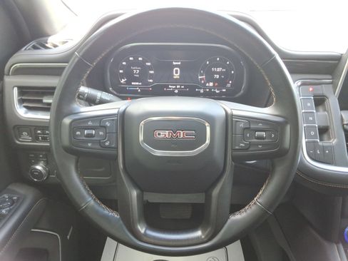Used 2023 GMC Yukon AT4 w/ AT4 Premium Package AWD/4WD image 11