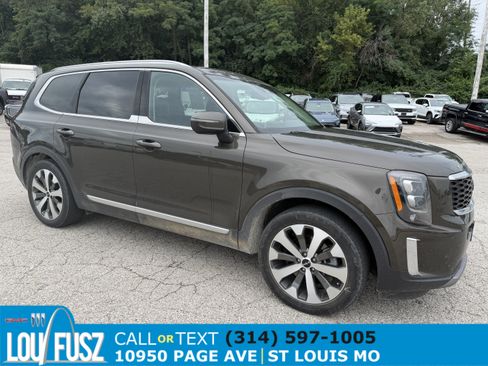 Used 2022 Kia Telluride EX w/ EX Premium Package FWD image 1