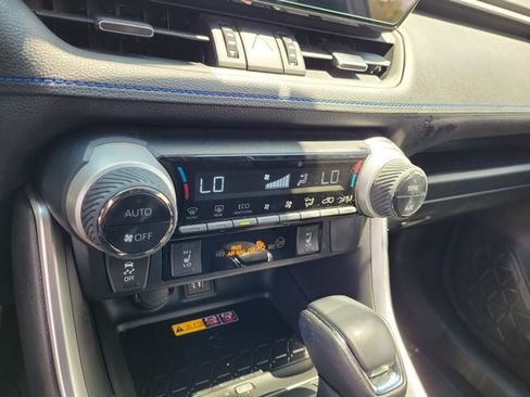 Used 2024 Toyota RAV4 XSE w/ Advanced Technology Package AWD/4WD image 31