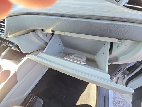 Used 2025 Ford Escape Platinum w/ Premium Technology Package image 17