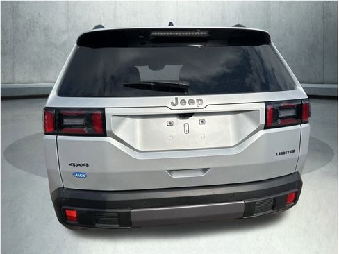 New 2026 Jeep Cherokee Laredo image 8