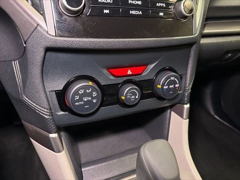 Used 2019 Subaru Forester Premium w/ Popular Package #1 AWD/4WD image 32
