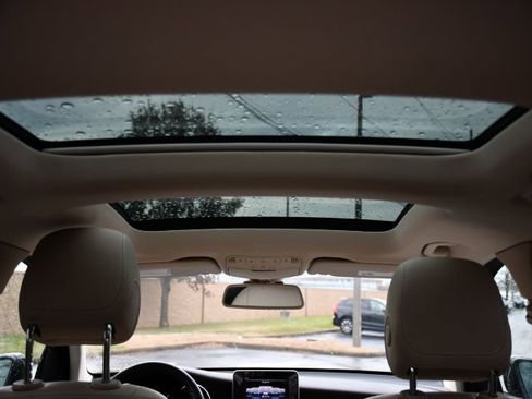 Used 2019 Mercedes-Benz GLC 300 GLC 300 image 24