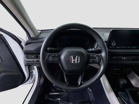 Used 2025 Honda Accord LX image 28