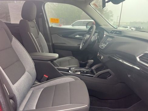 Used 2023 Chevrolet TrailBlazer LT image 16