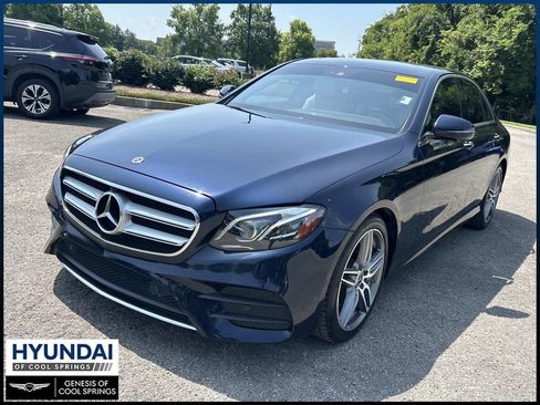 Used 2019 Mercedes-Benz E 300 image 3