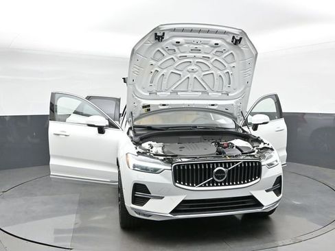 Used 2023 Volvo XC60 B5 Ultimate w/ Climate Package AWD/4WD image 56