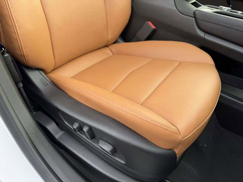 New 2026 Cadillac XT5 Premium Luxury image 9