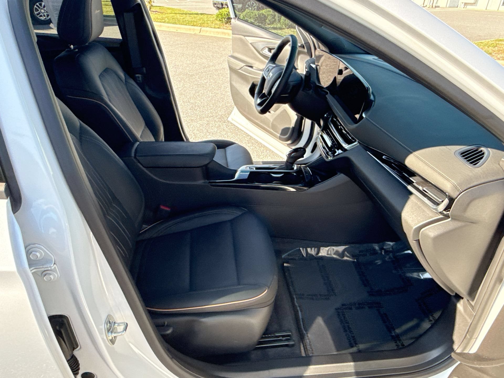 Used 2024 Buick Envista Avenir FWD image 27