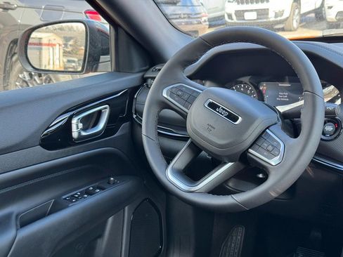 New 2026 Jeep Compass Latitude image 7