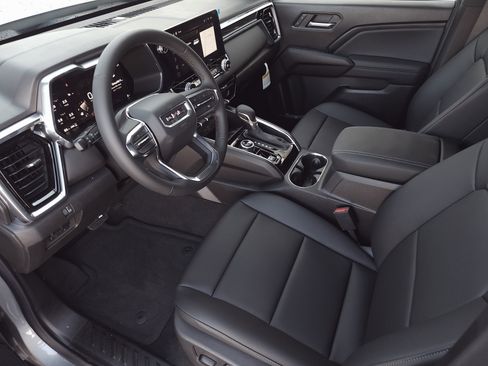 New 2025 GMC Canyon Elevation w/ Convenience Package image 9