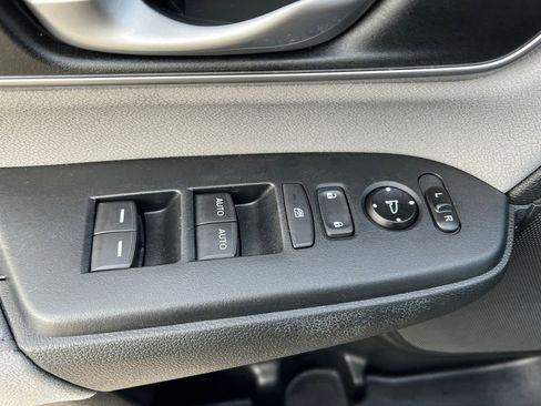 Used 2017 Honda CR-V EX image 13