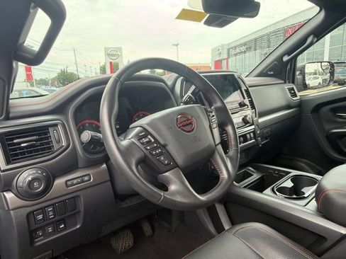 Used 2023 Nissan Titan PRO-4X w/ Pro-4x Convenience Package AWD/4WD image 13
