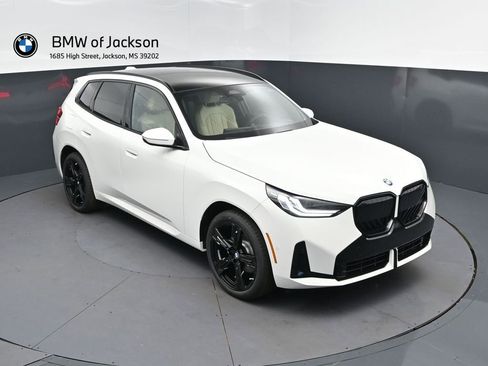 New 2026 BMW X3 xDrive30 w/ M Sport Package AWD/4WD image 1