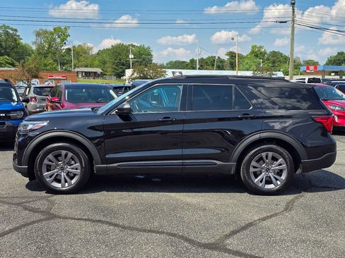 Used 2026 Ford Explorer Active w/ Active Comfort Package AWD/4WD image 23