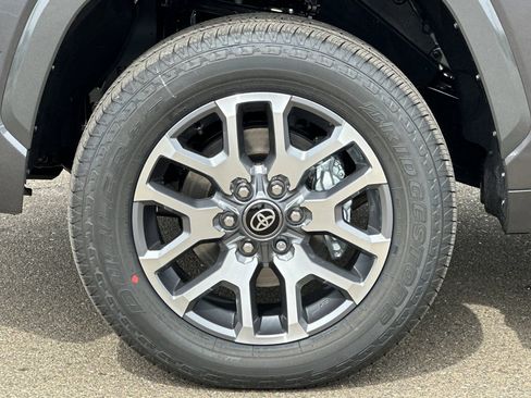 New 2026 Toyota Tundra 1794 Edition AWD/4WD image 32