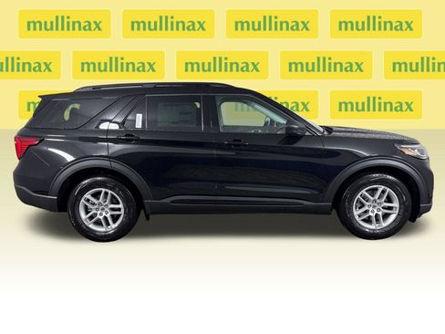 New 2026 Ford Explorer Active w/ Active Comfort Package RWD image 2