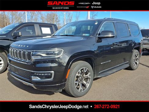 Used 2024 Jeep Wagoneer Series III image 1