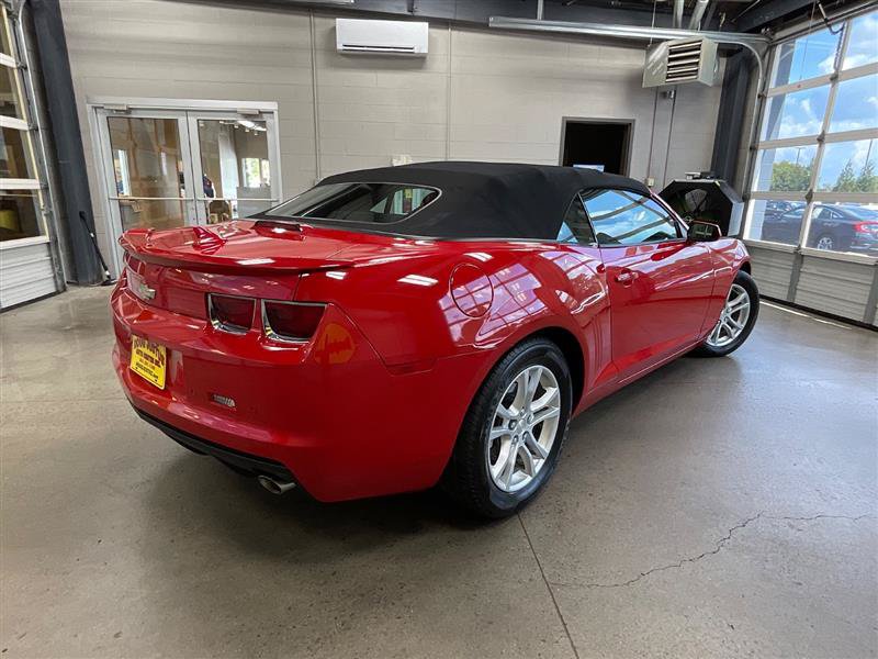 Used 2013 Chevrolet Camaro LT RWD image 5