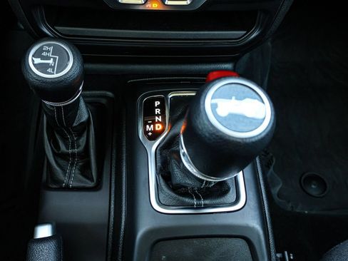 Used 2024 Jeep Wrangler Sport AWD/4WD image 28
