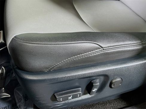 Certified 2024 Toyota 4Runner SR5 Premium image 19