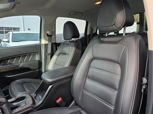 Used 2022 GMC Canyon Denali w/ Denali Black Edition Package image 21