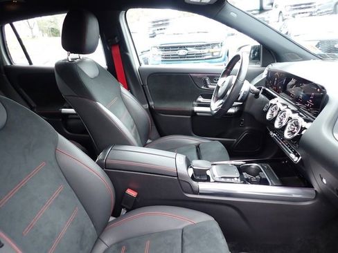 Used 2023 Mercedes-Benz GLA 35 AMG 4MATIC image 10