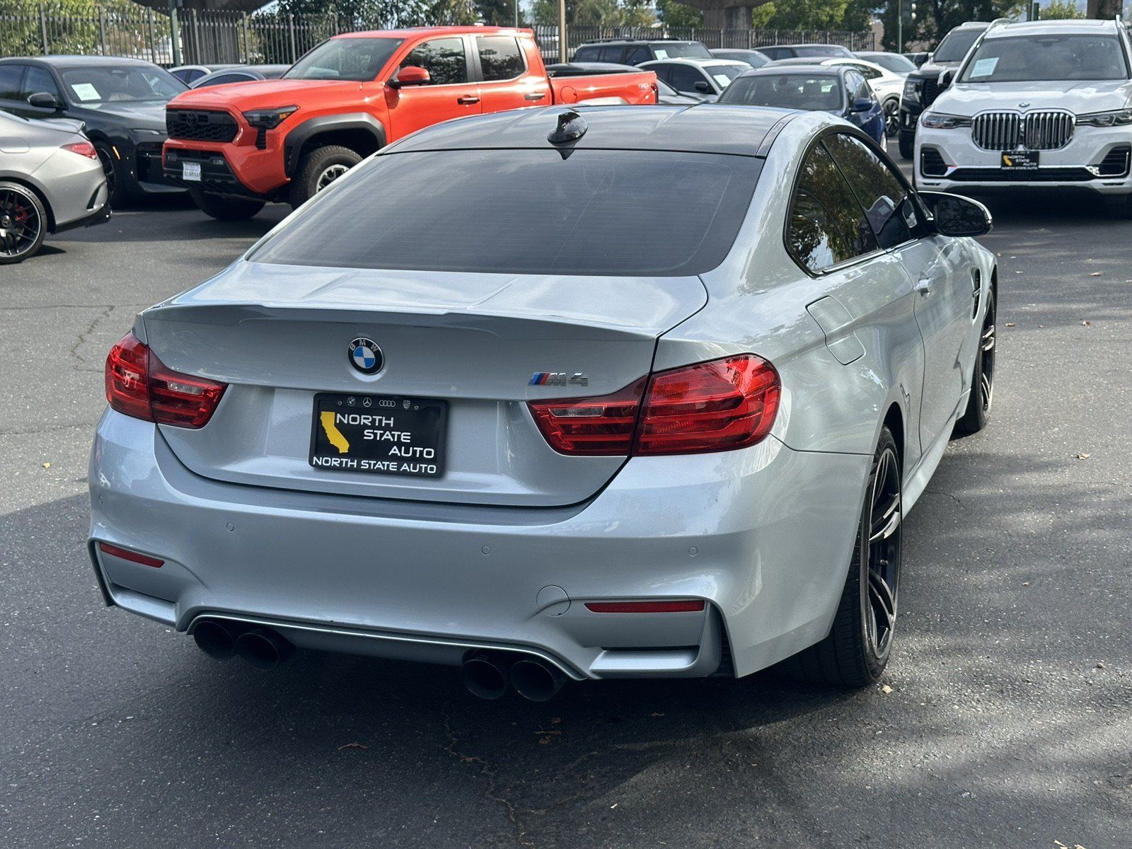 Used 2015 BMW M4 Coupe RWD image 9