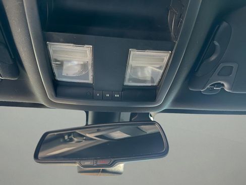 Used 2015 Dodge Challenger R/T image 27