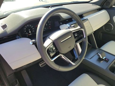Certified 2025 Land Rover Discovery Sport Dynamic SE AWD/4WD image 2