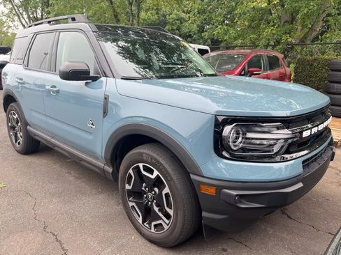 Used 2022 Ford Bronco Sport Outer Banks AWD/4WD image 2