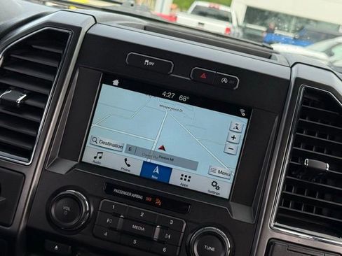Used 2018 Ford F150 XLT w/ Equipment Group 302A Luxury RWD image 3