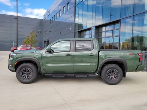 New 2026 Nissan Frontier PRO-4X w/ Pro-4x Convenience Package image 2