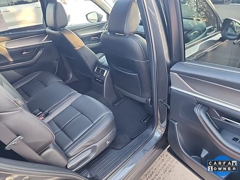 Used 2024 MAZDA CX-90 3.3 Turbo w/ Preferred Plus image 29