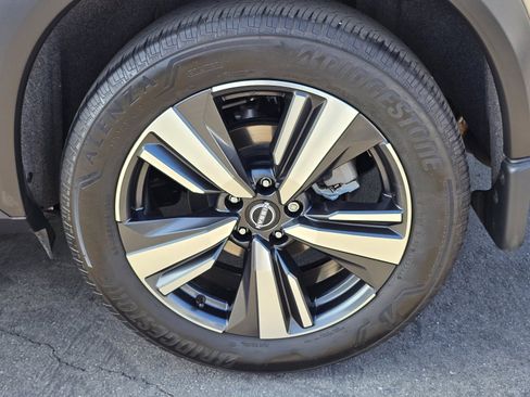 Used 2023 Nissan Rogue Platinum w/ Platinum Premium Package image 9